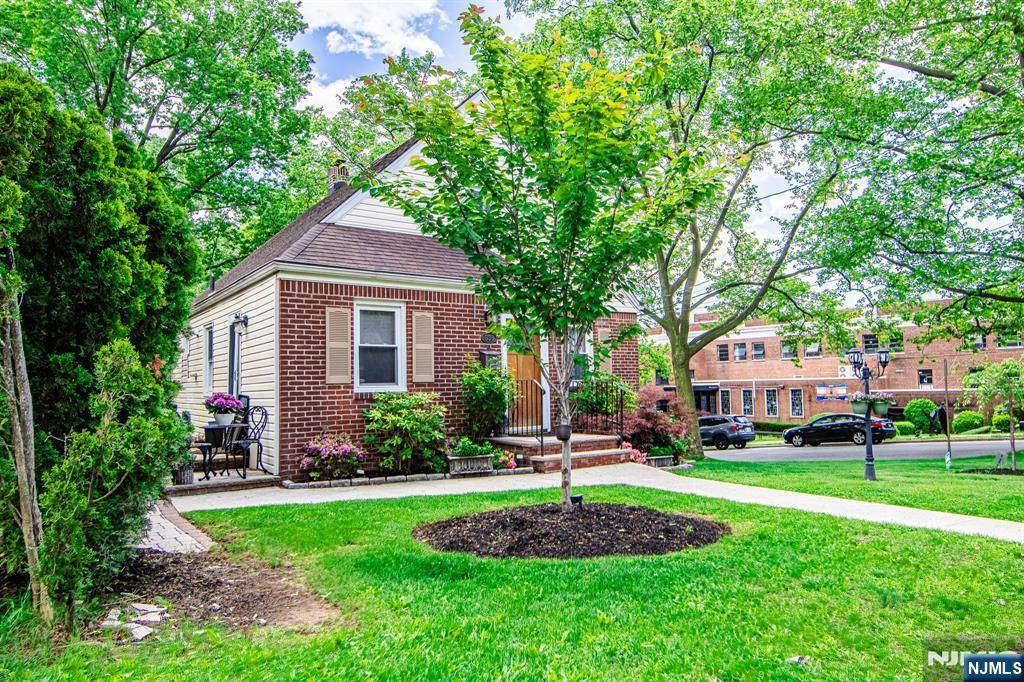 Teaneck, NJ 07666,835 Prince ST