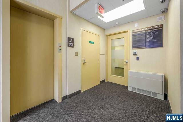 Fort Lee, NJ 07024,1555 Center AVE #B