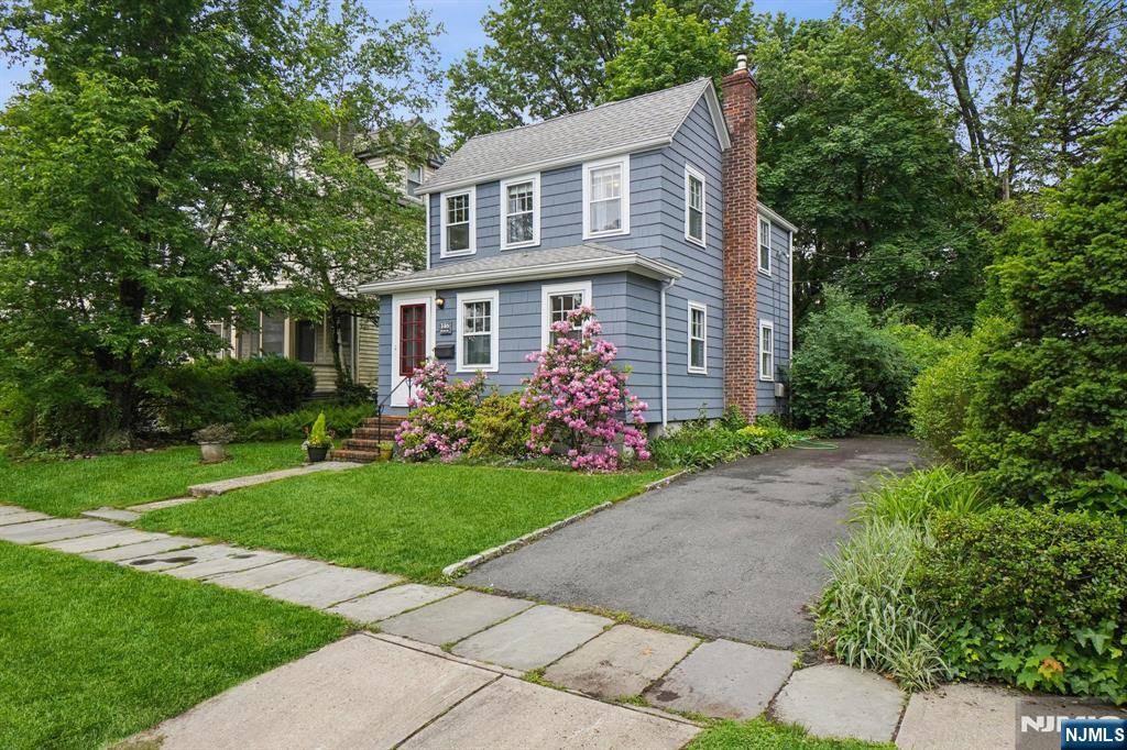 Glen Ridge, NJ 07028,146 Sherman AVE