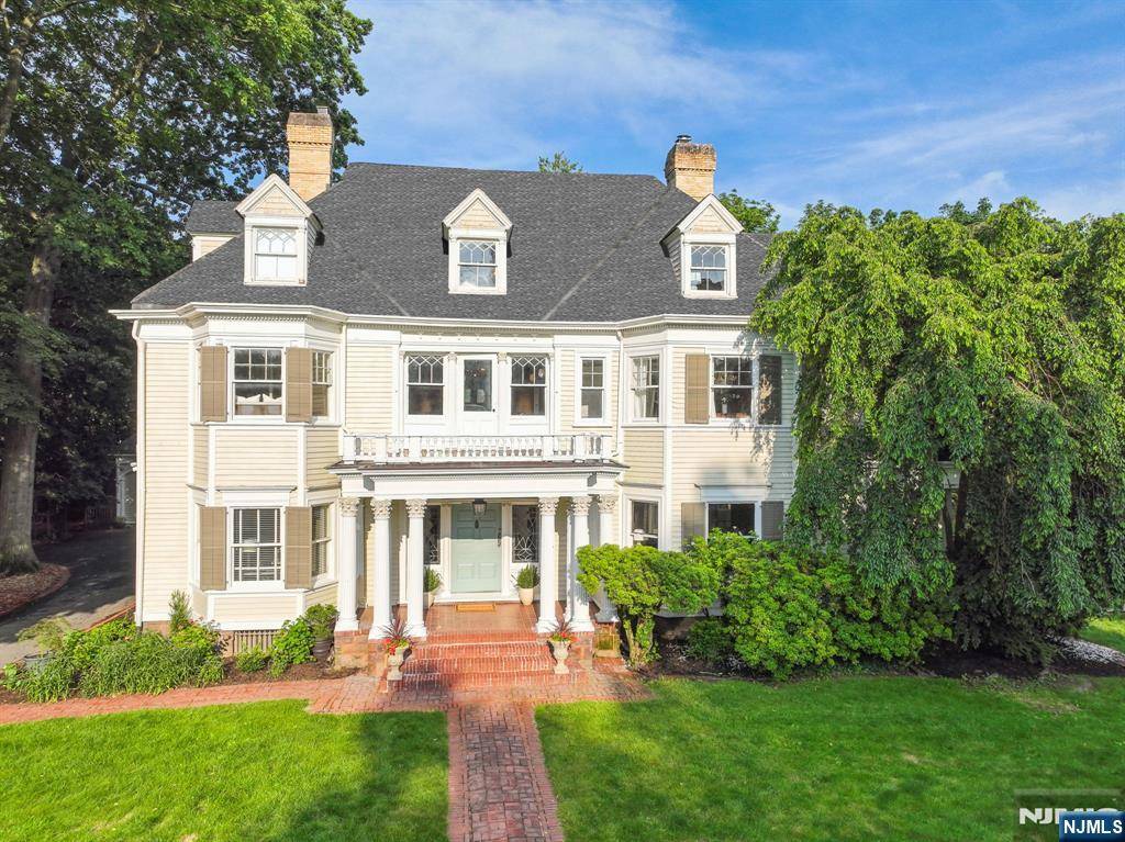 Montclair, NJ 07042,83 Fullerton AVE