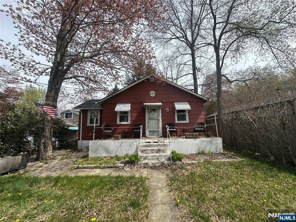 West Milford, NJ 07421,6 Passaic DR