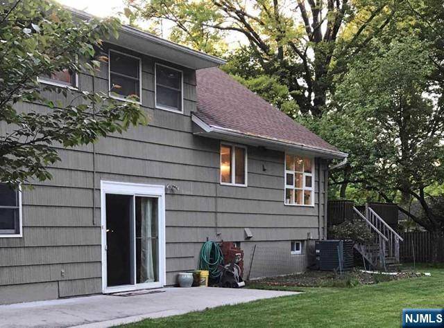 Cresskill, NJ 07626,484 11th ST