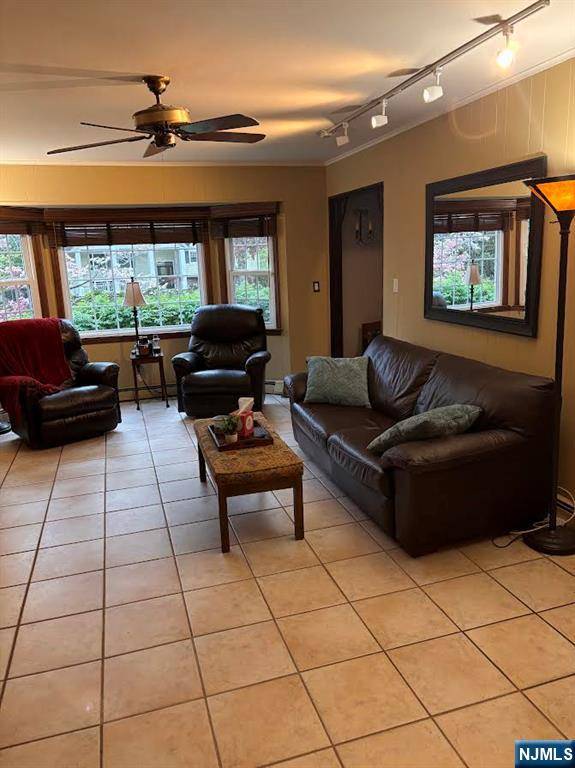 River Vale, NJ 07675,714 Tulip PL