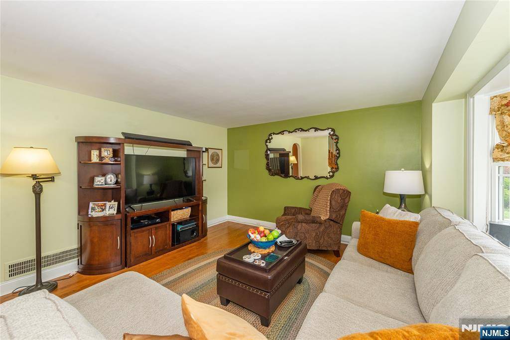 Lyndhurst, NJ 07071,481 Wilson AVE