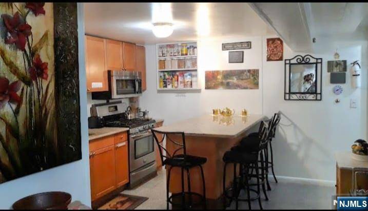 Union City, NJ 07087,1215 Bergenline AVE