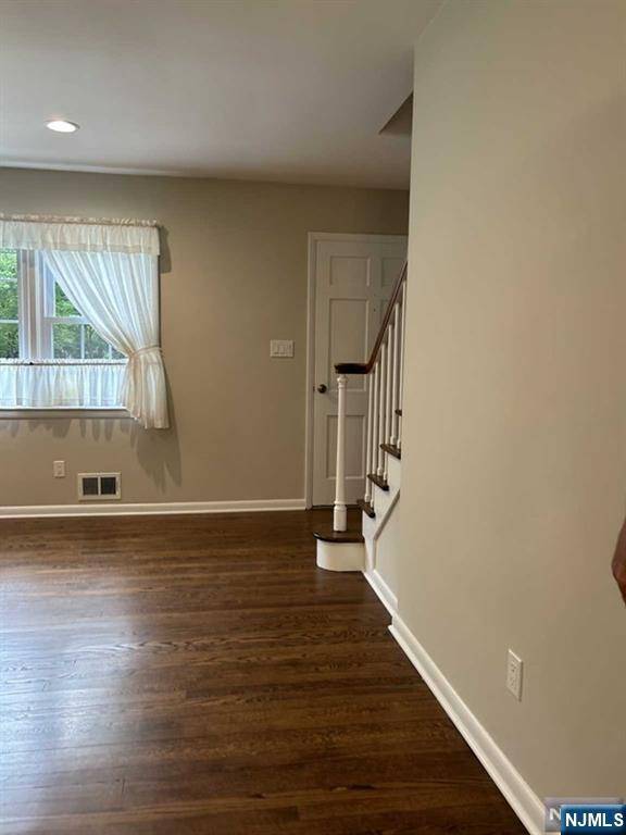 Old Tappan, NJ 07675,91 Haring DR
