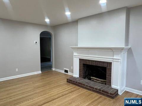River Edge, NJ 07661,94 Lakeview ST