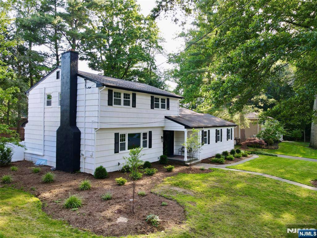 Harrington Park, NJ 07640,14 Raymond ST