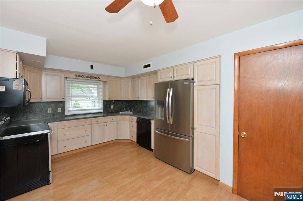 Fair Lawn, NJ 07410,0-09 28th ST