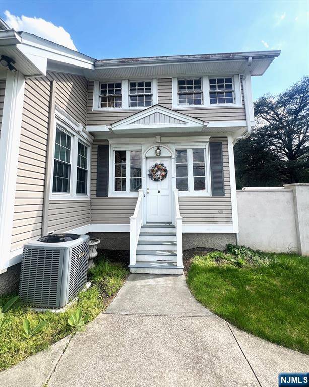 River Vale, NJ 07675,605 Piermont AVE #B