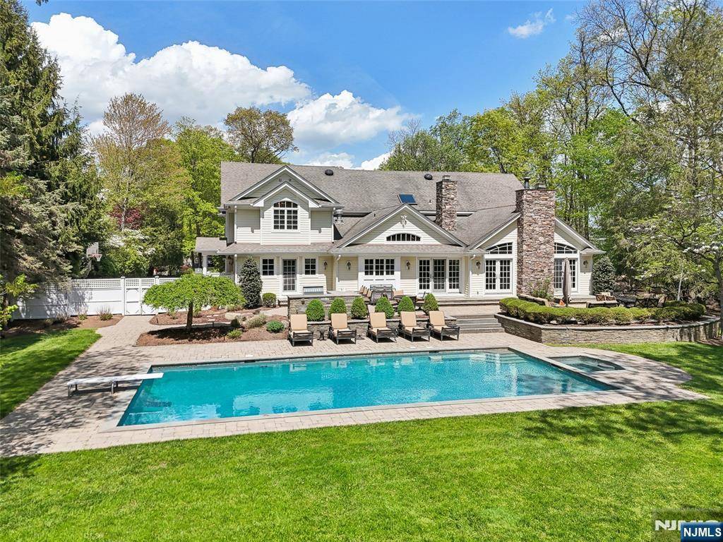 Upper Saddle River, NJ 07458,12 Iron Latch CT