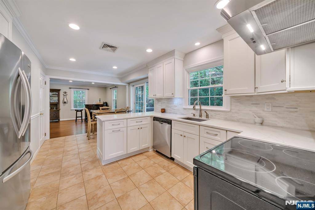 Montville Township, NJ 07045,52 Rockledge RD