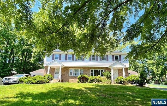 Paramus, NJ 07652,85 Forsythia LN #B