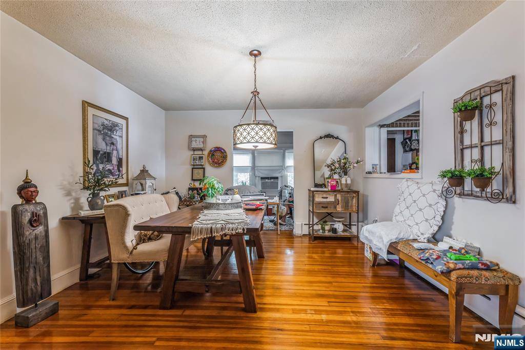 Emerson, NJ 07630,87 Palisade AVE