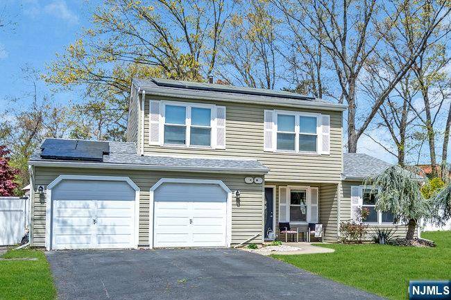 Howell, NJ 07731,10 Barre DR