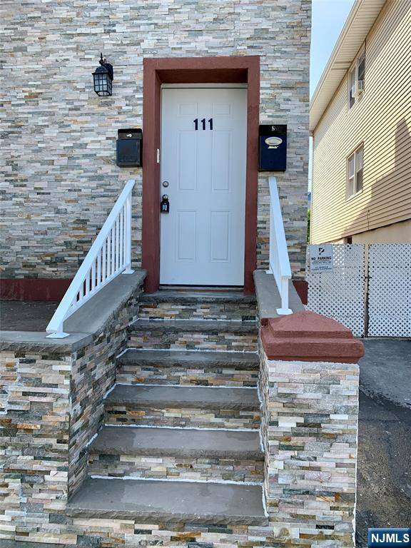Garfield, NJ 07026,111 Farnham AVE #2
