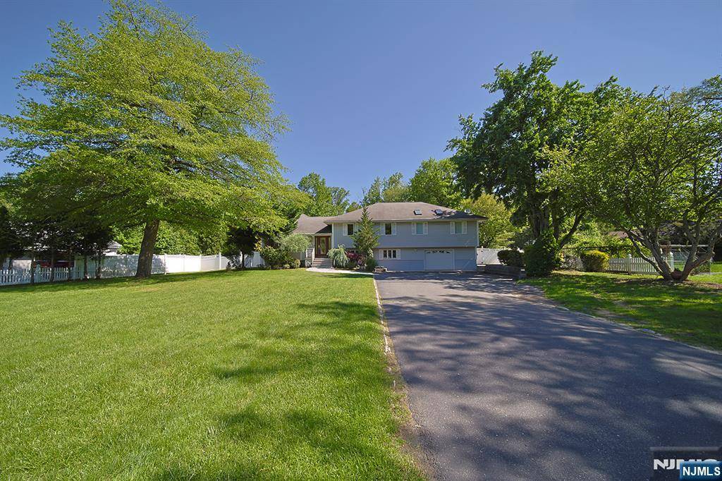 River Vale, NJ 07675,820 Westwood AVE