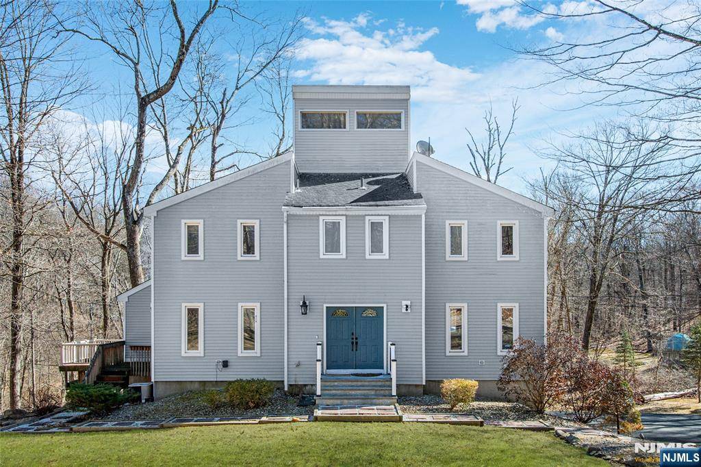 Sparta, NJ 07871,255 Mountain RD