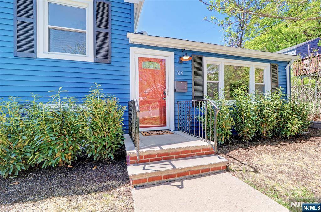 West Orange, NJ 07052,26 Nutwold AVE