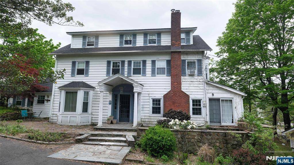 North Caldwell, NJ 07006,558 Mountain AVE