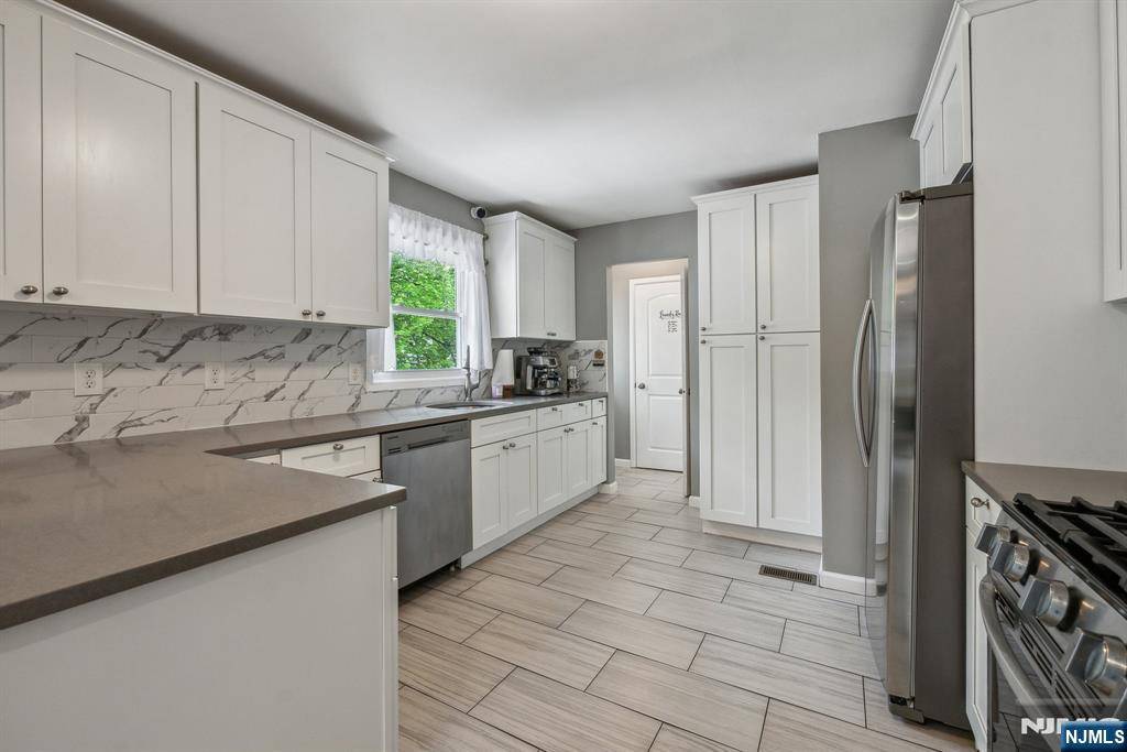 West Orange, NJ 07052,35 Cleveland TER