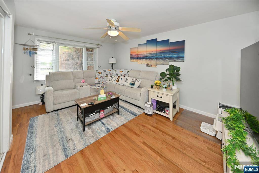Lodi, NJ 07644,71 Macarthur AVE