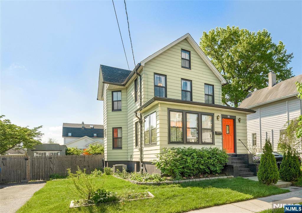 Rutherford, NJ 07070,51 Maple ST