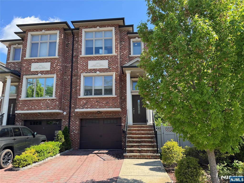 Cliffside Park, NJ 07010,251 Marion
