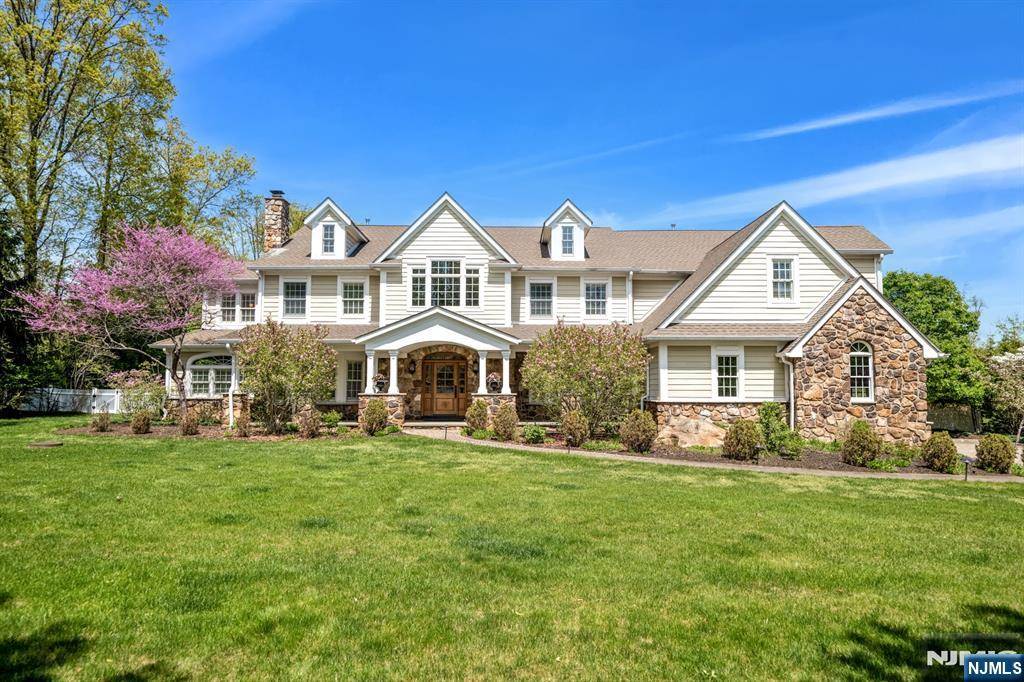 Upper Saddle River, NJ 07458,75 Ripplewood DR