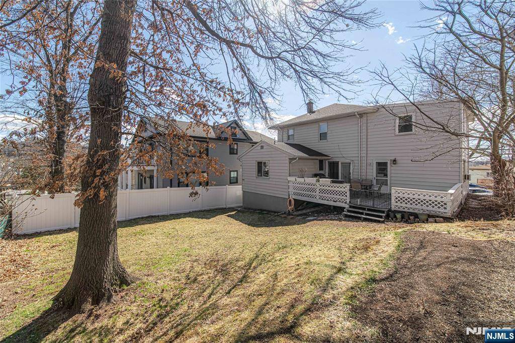 Ridgefield, NJ 07657,811 Pleasantview TER