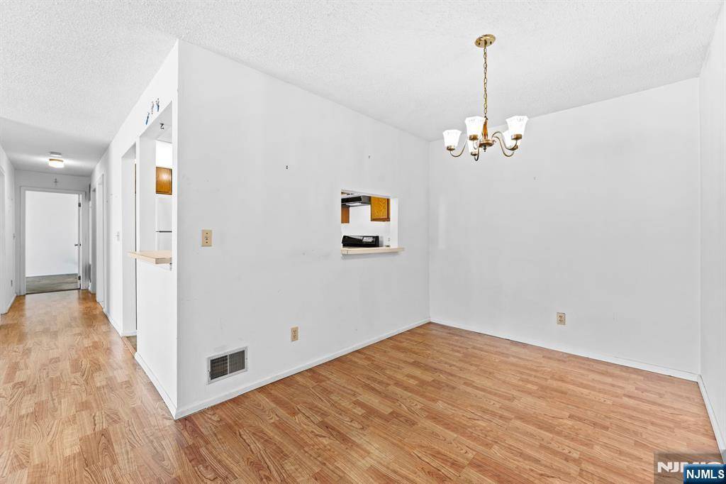 Lincoln Park Borough, NJ 07035,223 Robertson WAY