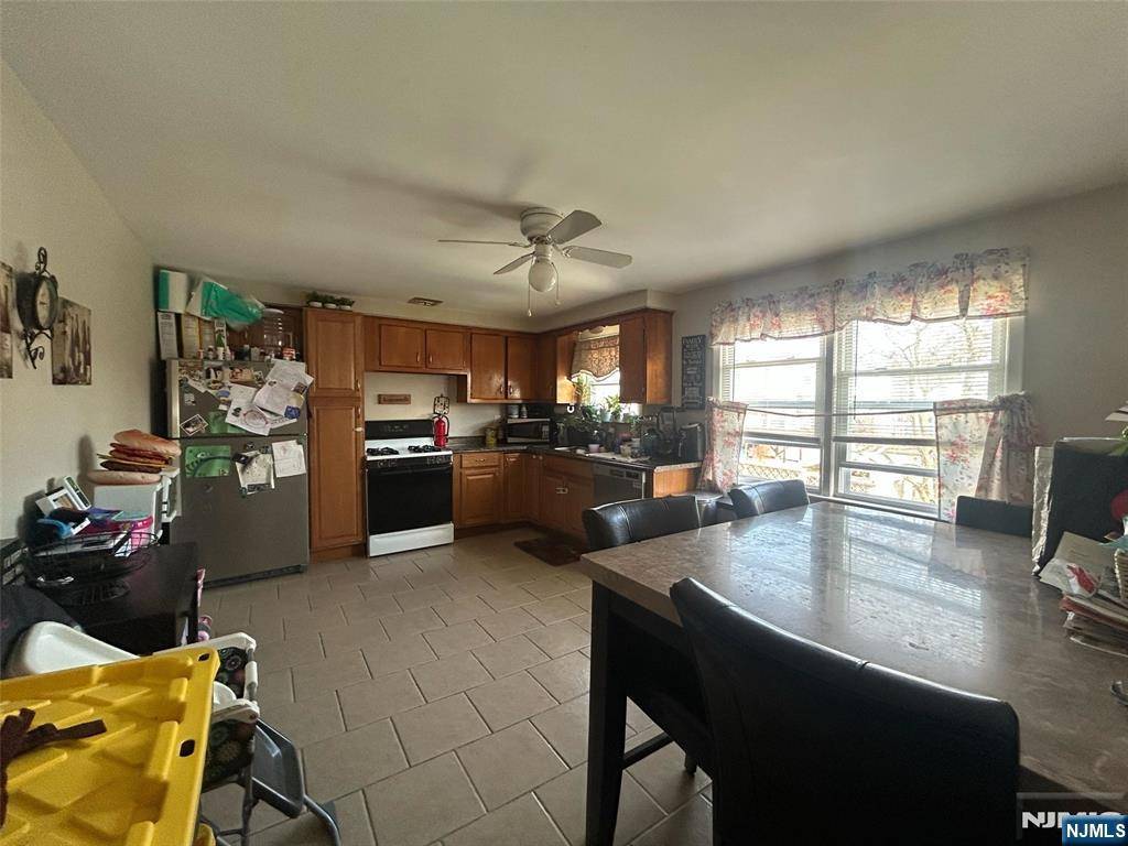 Lodi, NJ 07644,8 Myrtle #2