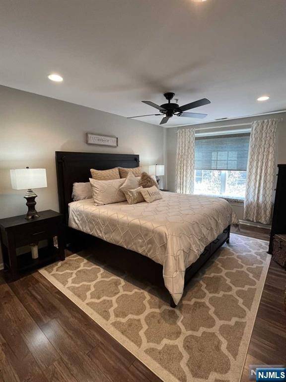 Ramsey, NJ 07446,809 Newport DR