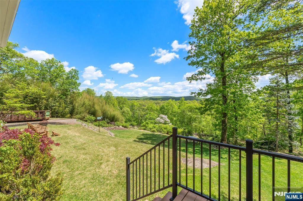 Kinnelon Borough, NJ 07405,756 Ridge Road TER