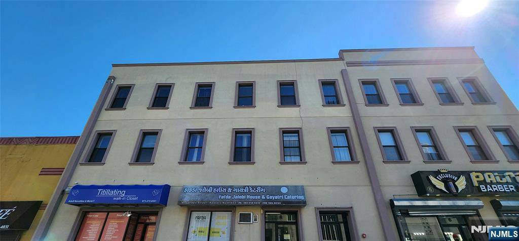 Passaic, NJ 07055,6 Garden ST #6