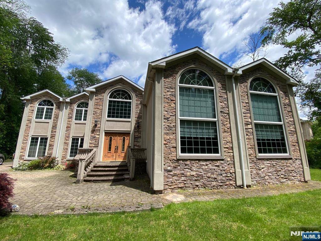 Montville Township, NJ 07082,35 Waughaw RD