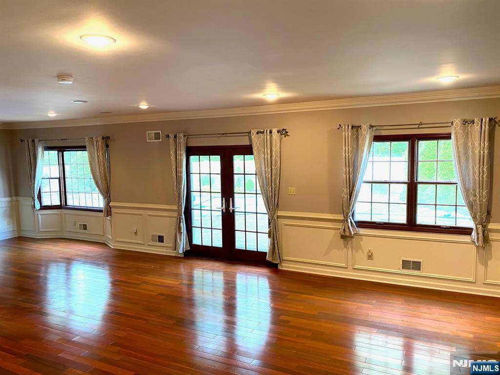 Montville Township, NJ 07082,35 Waughaw RD