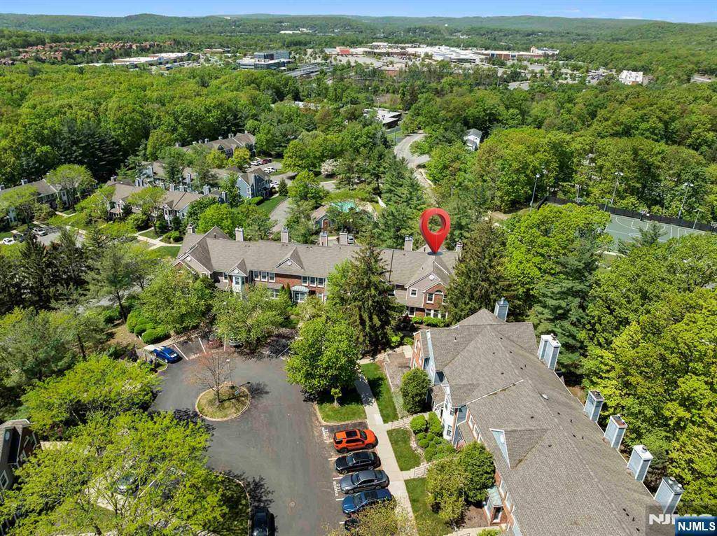 Rockaway Township, NJ 07866,134 Hawthorne CT