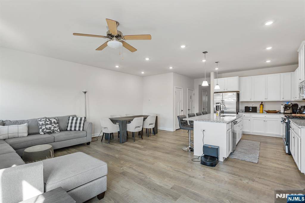 Sparta, NJ 07871,3 Sierra PL