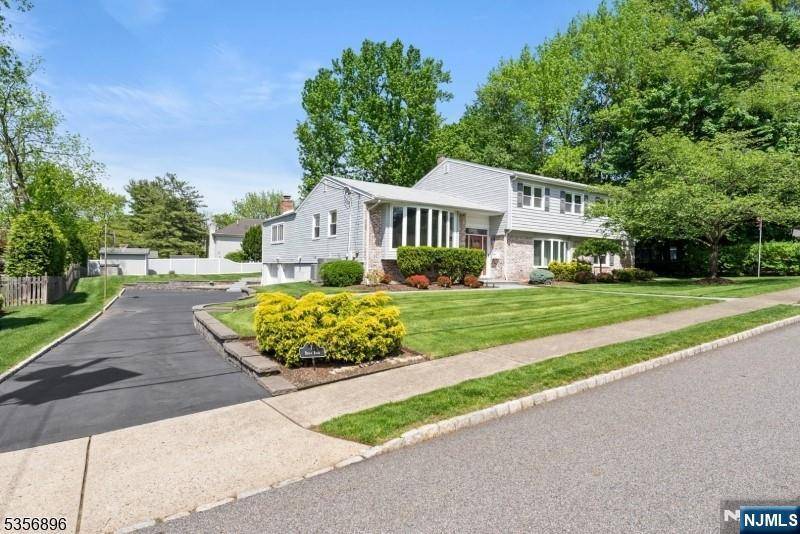 West Caldwell, NJ 07006,7 Brian RD