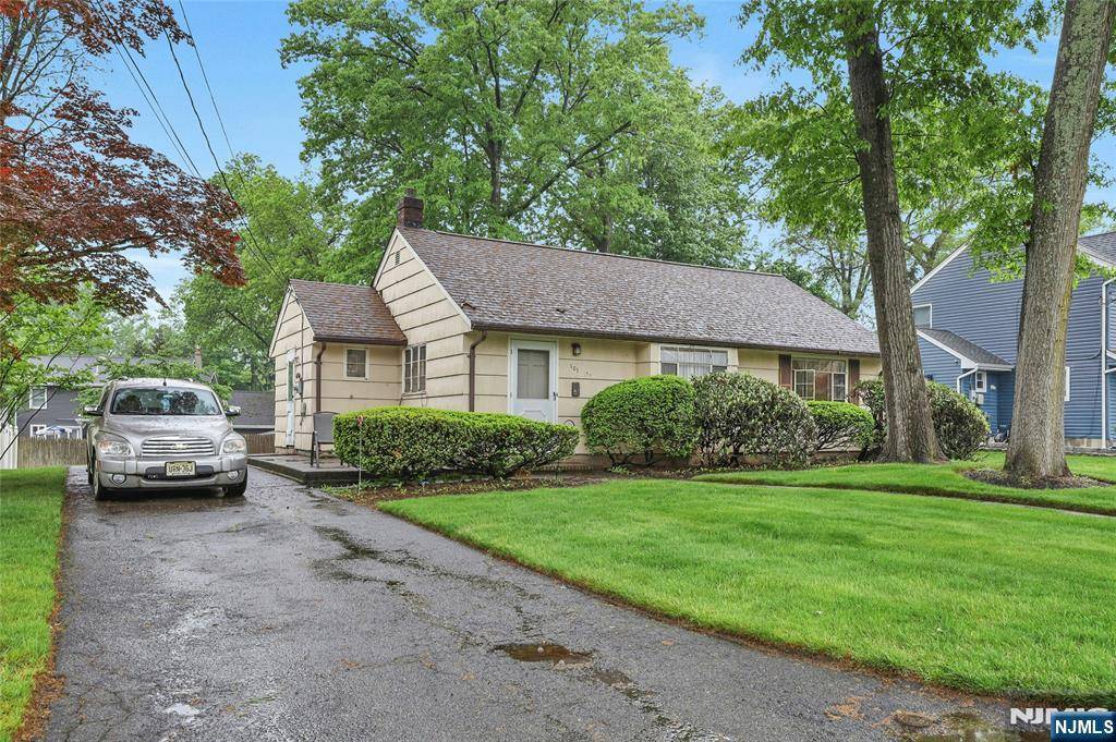 Wyckoff, NJ 07481,101 Sheldon ST