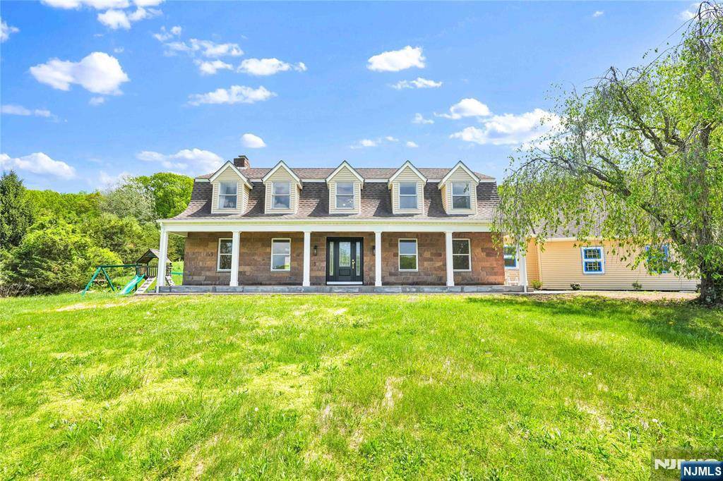 Warwick, NY 10990,11 Deer Meadow RD