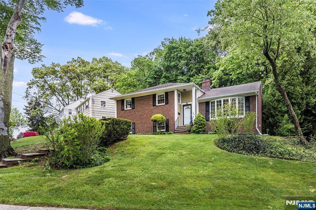 Bloomfield, NJ 07003,245 Essex AVE