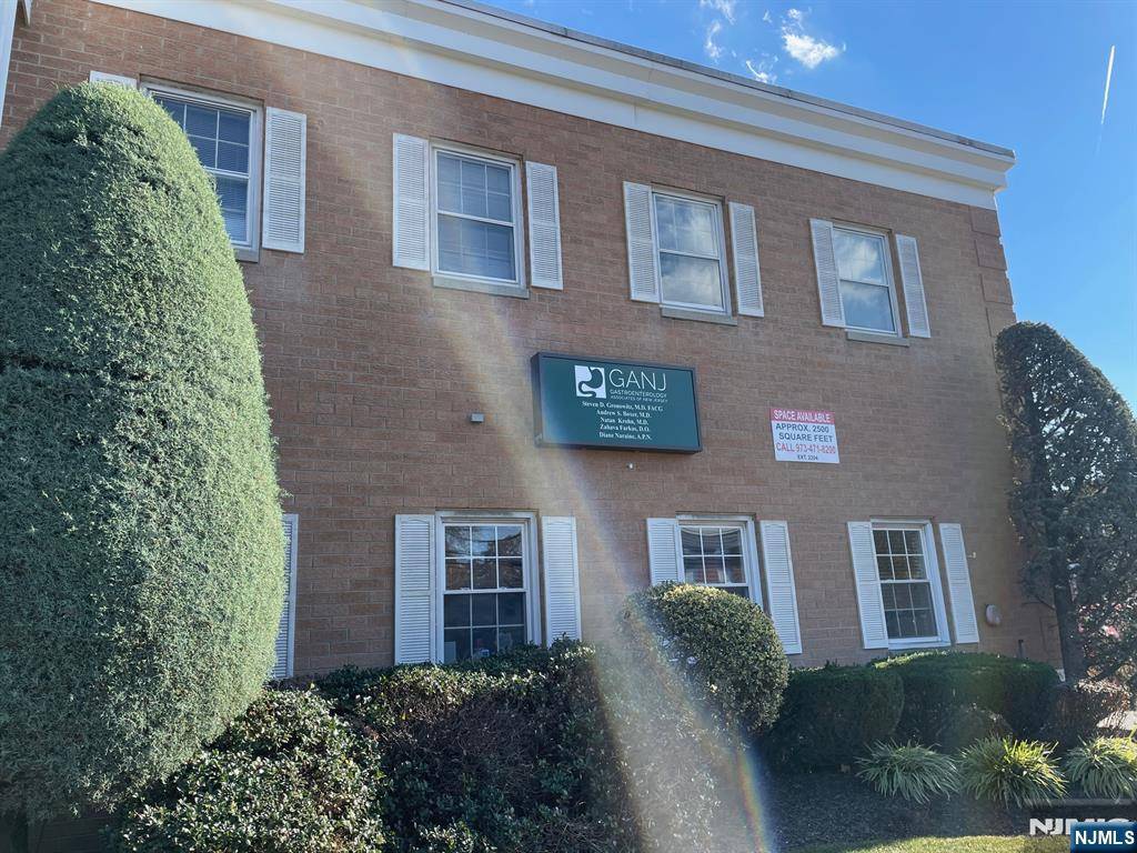 Clifton, NJ 07013,1011 Clifton AVE