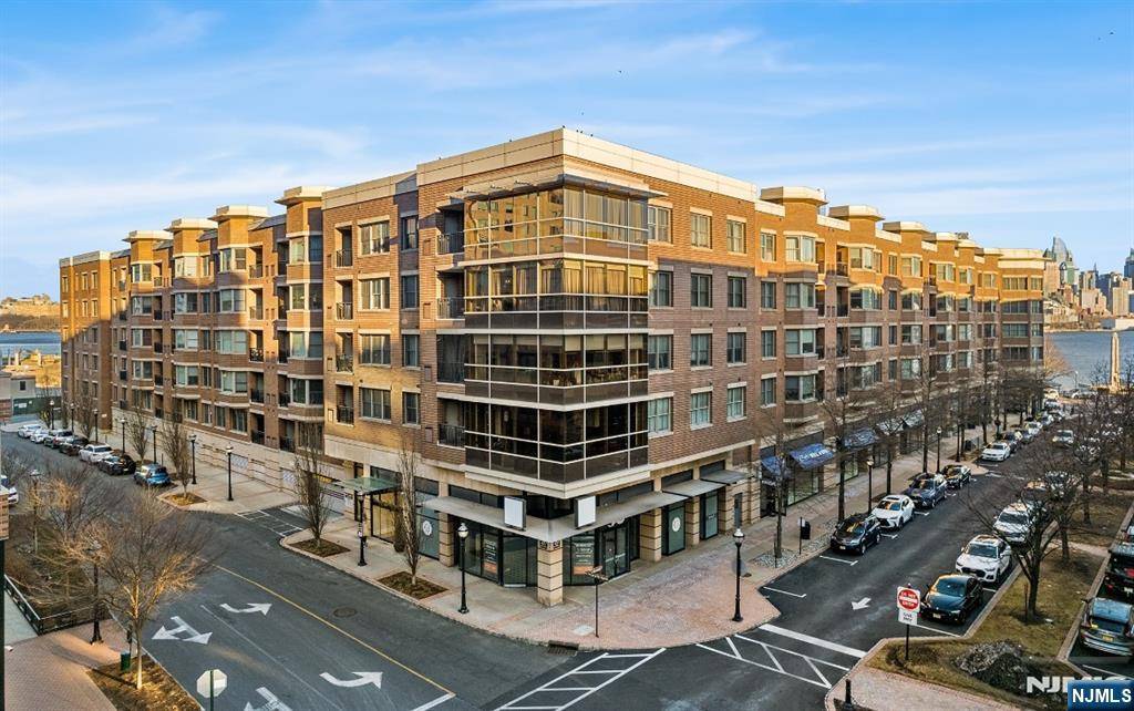 West New York, NJ 07093,20 Ave At Port Imperial #418
