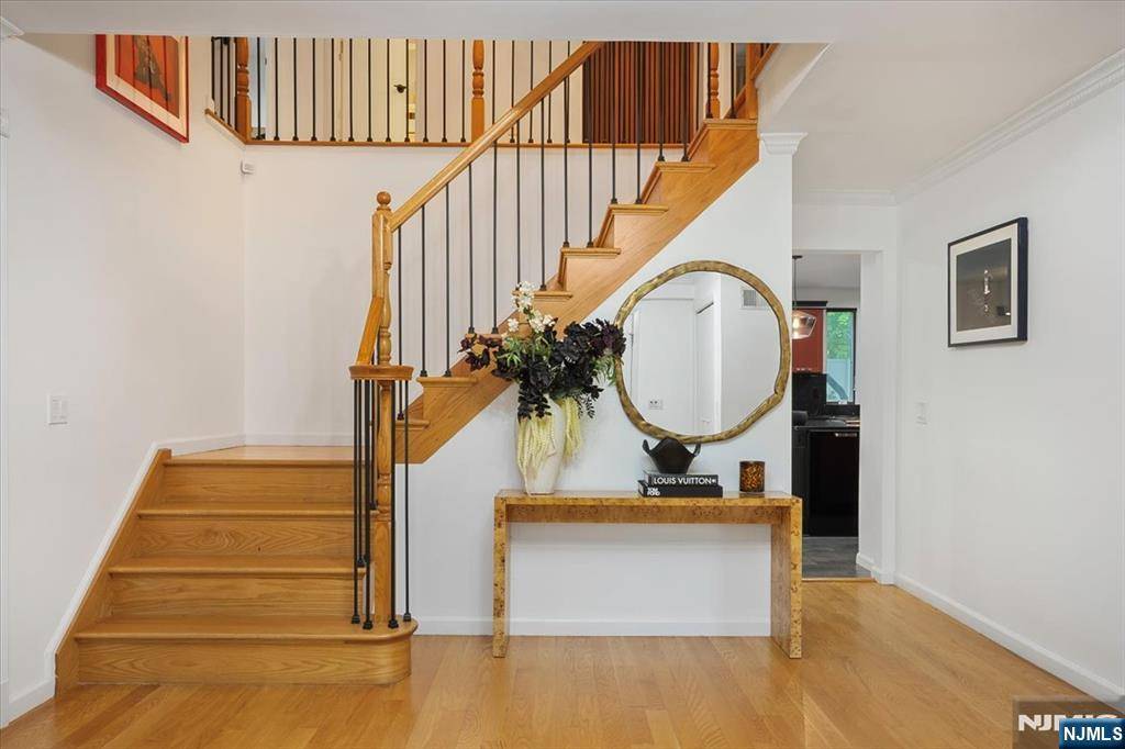 West Orange, NJ 07052,4 Forest DR