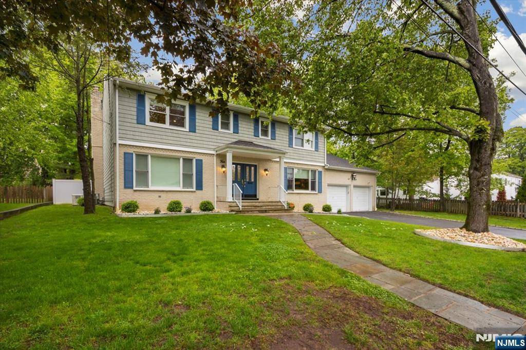West Orange, NJ 07052,4 Forest DR