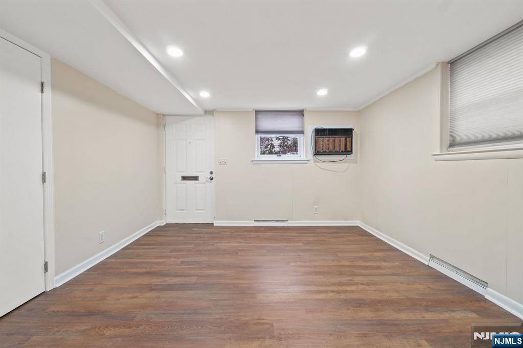 Fort Lee, NJ 07024,234 Columbia AVE #19