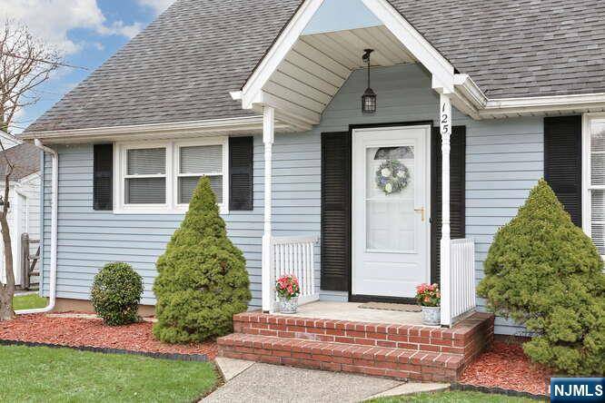 Dumont, NJ 07628,125 Medford RD