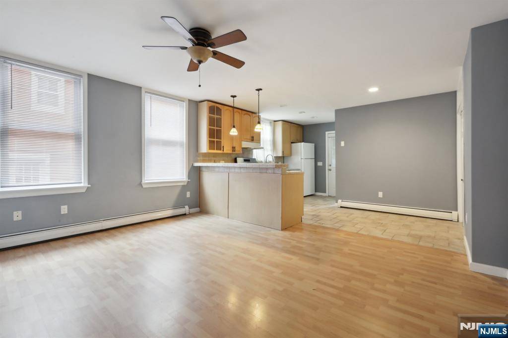 Kearny, NJ 07032,92 Windsor ST #1